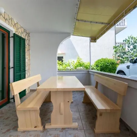 Appartement Beachfront Lopar