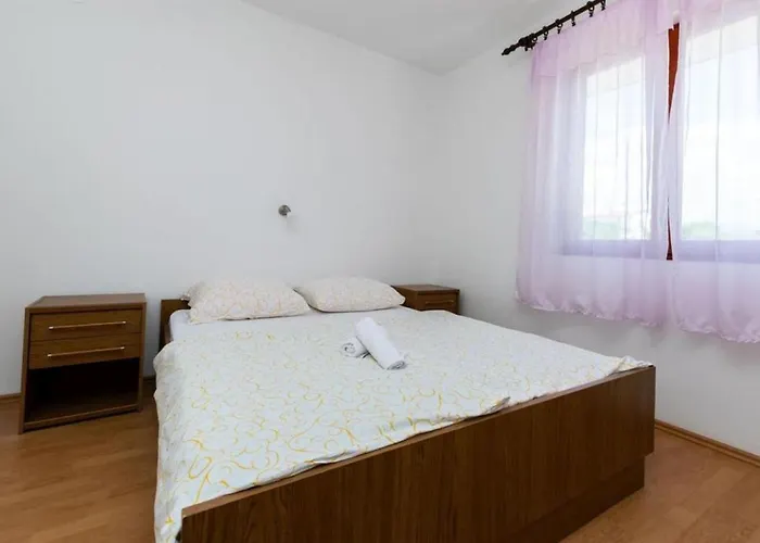 דירה Beachfront לופאר