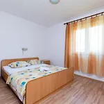 דירה Beachfront לופאר