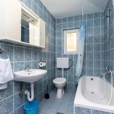 Beachfront Апартаменты *