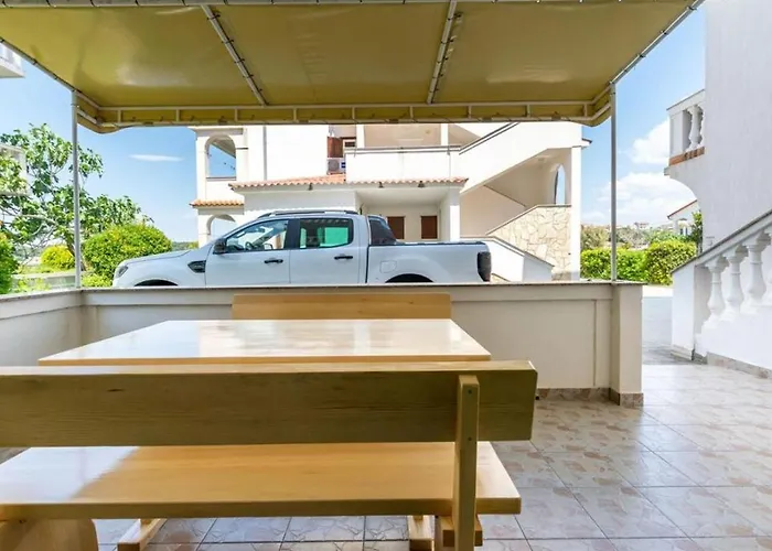 Beachfront 公寓 洛帕